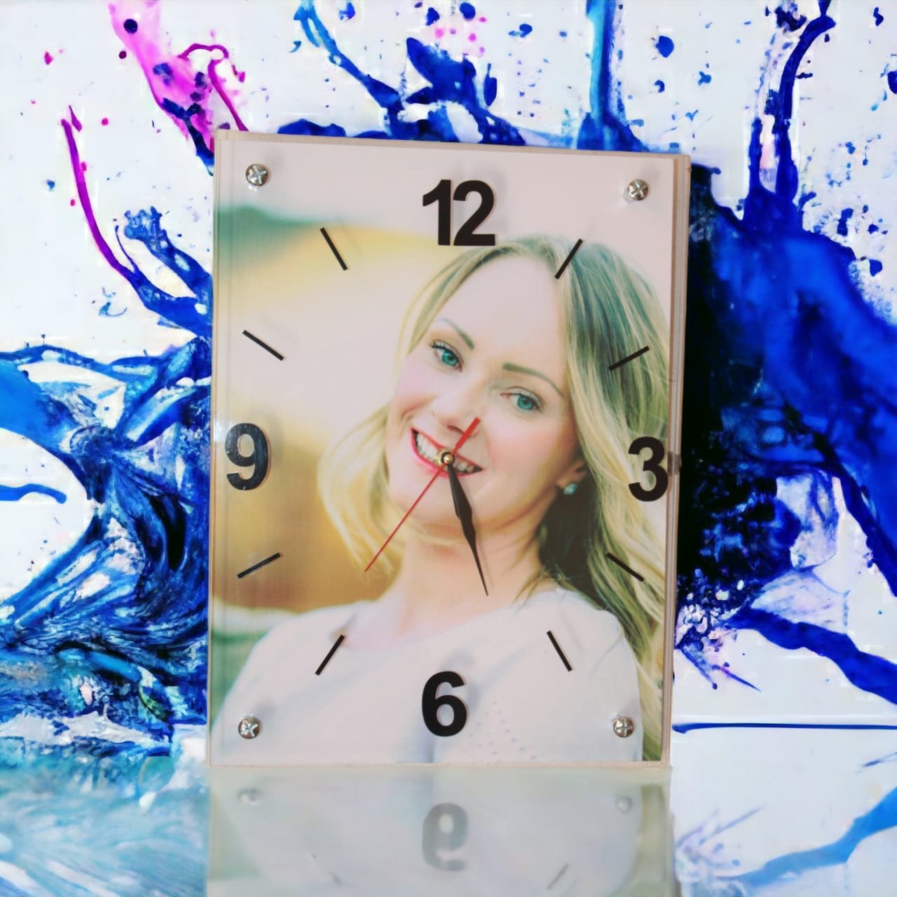 pic on clock - Image 6