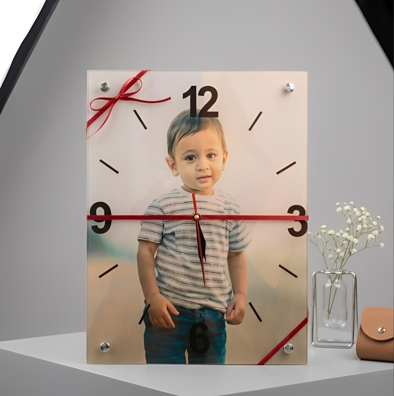 pic on clock - Image 3